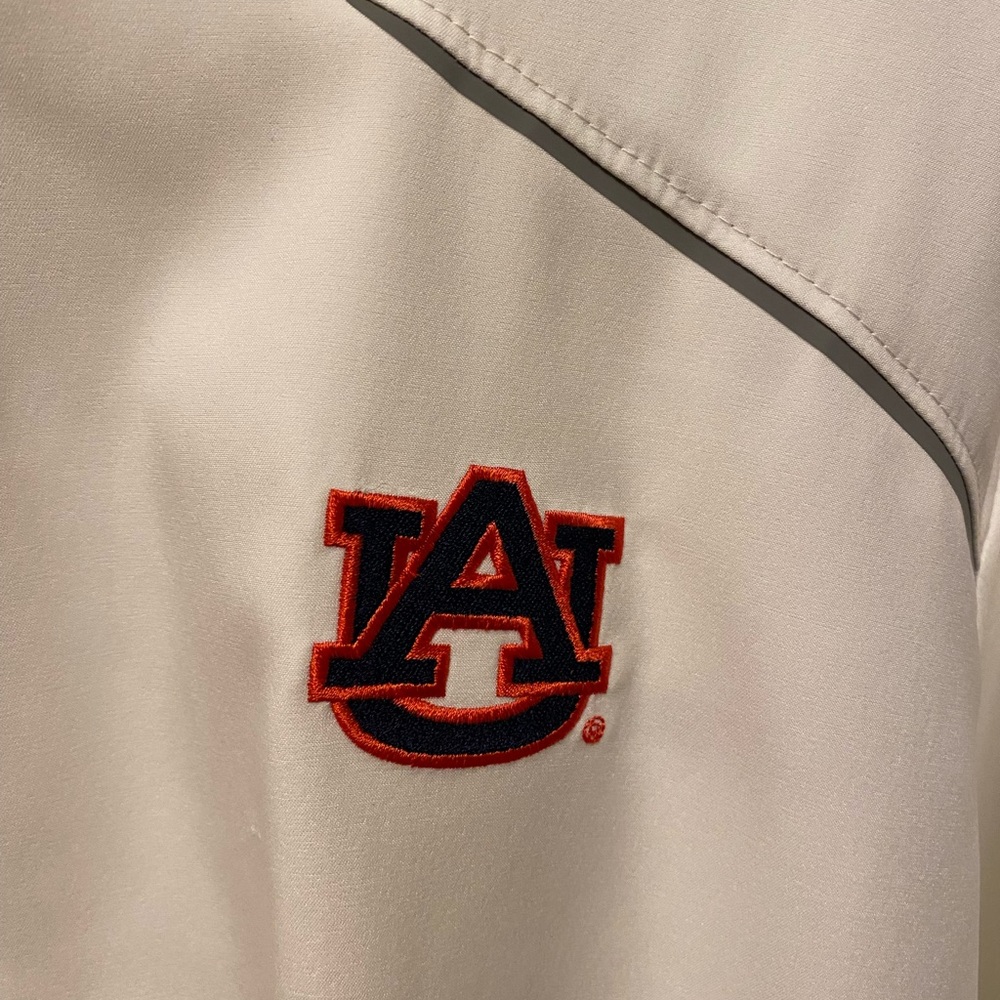 Auburn University Under Amour pull over wind breaker